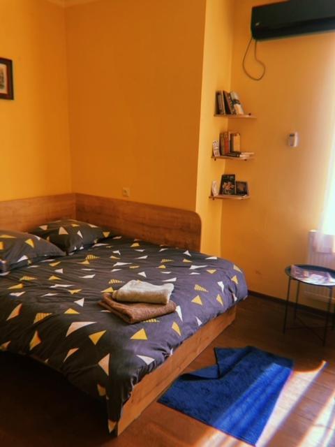 Home Away Home In Heart Of Tbilisi Exterior foto